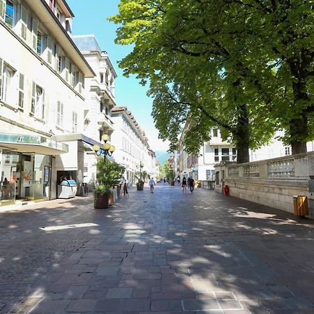 Le Coquet - Gare - Hyper Centre - Parking - Wifi - Netflix - Disney+ Annecy Exterior foto