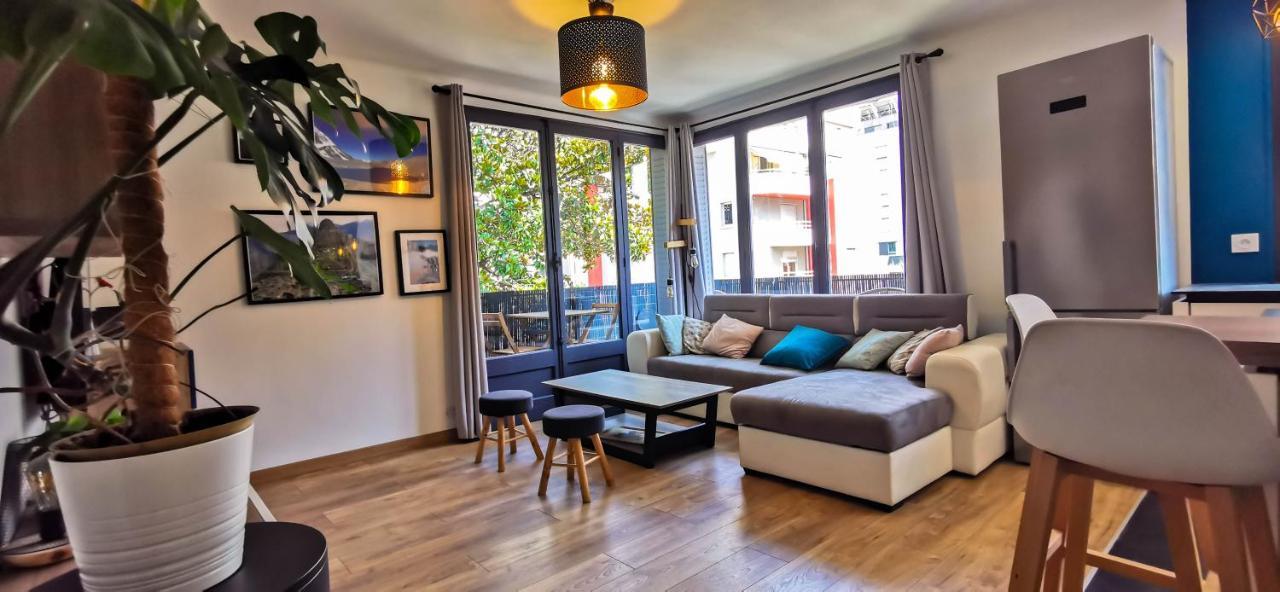 Le Coquet - Gare - Hyper Centre - Parking - Wifi - Netflix - Disney+ Annecy Exterior foto