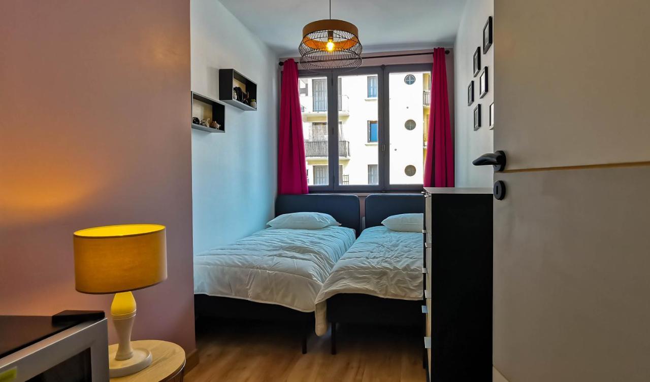 Le Coquet - Gare - Hyper Centre - Parking - Wifi - Netflix - Disney+ Annecy Exterior foto